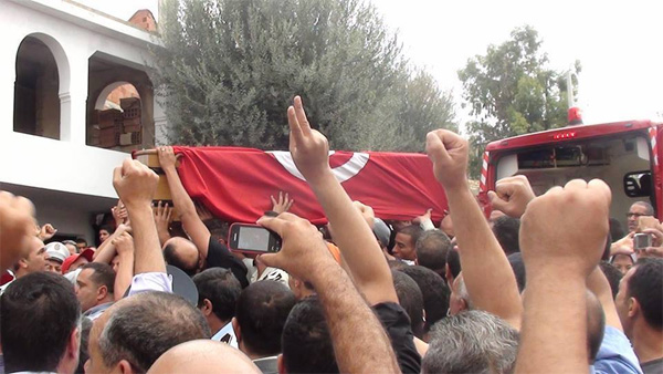 Kef – Une cérémonie d'hommage funèbre aux deux martyrs Lamjed Aarfaoui et Omar Tlili
