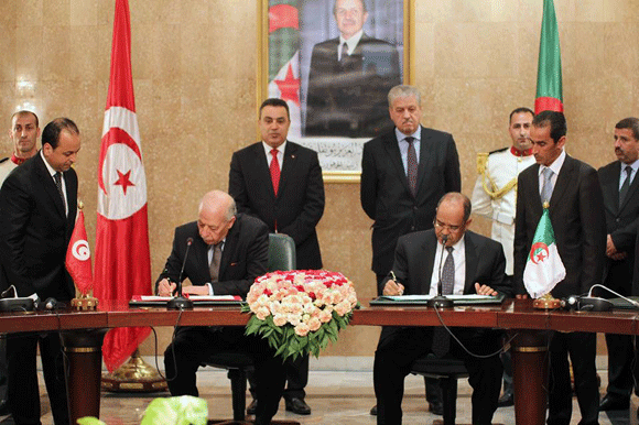Tunisie – Algérie : signature de trois accords financiers