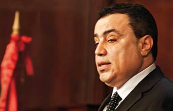  Tunisie - Mehdi Jomaâ décide le gel des activités de 157 associations