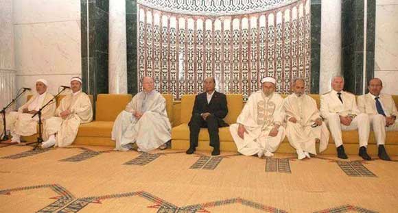 Photo du jour : Des fauteuils présidentiels pour la nuit du destin