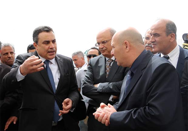 Mehdi Jomâa limoge cinq maires par décret : les raisons dans le détail