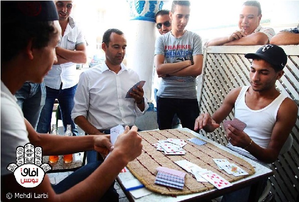Tunisie - Nabeul : Partie de cartes avec Yassine Brahim