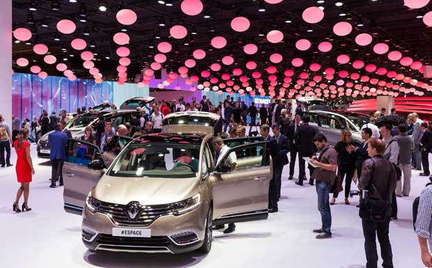 Renault au Mondial de Paris : Espace, le vhicule daujourdhuiEOLAB, le prototype de demain (vidos)