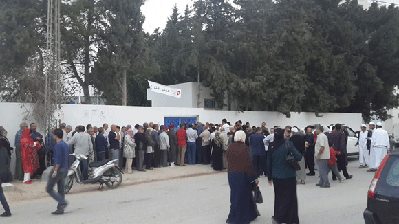 Législatives 2014 : jour de grande affluence à la cité la Gazelle