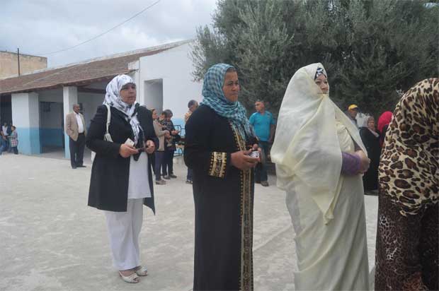Tunisie  Lgislatives : Mehrezia Labidi et Lotfi Zitoun votent  Nabeul 2 et Tunis 1