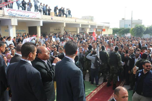 Moncef Marzouki dgag de son meeting populaire  Chebba