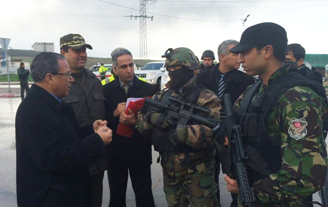 Tunisie - Rafik Chelly visite des postes frontaliers au Kef 