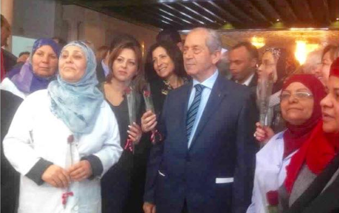 Les fleurs de Mohamed Ennaceur aux femmes de l'hmicycle, pour clbrer le 8 mars