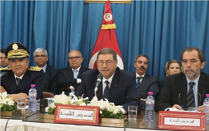Habib Essid prside un conseil des ministres  Jendouba