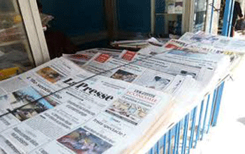 Six journaux privs de distribution