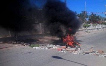 Kerkennah : Les manifestants s'attaquent de nouveau aux forces de l'ordre et dtriorent des biens publics