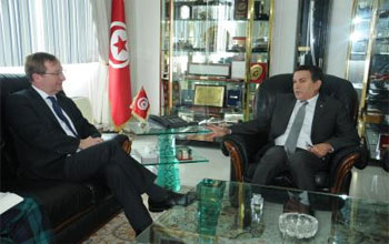 Le Royaume-Uni prt  impulser l'entraide militaire avec la Tunisie