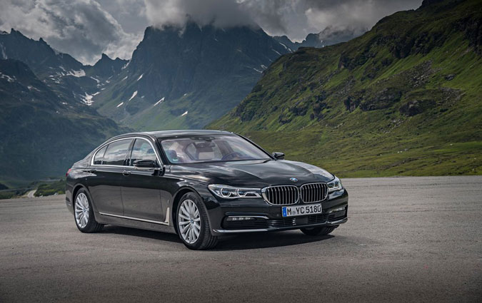 BMW prsente les nouveaux modles de la Srie 7 iPerformance hybride