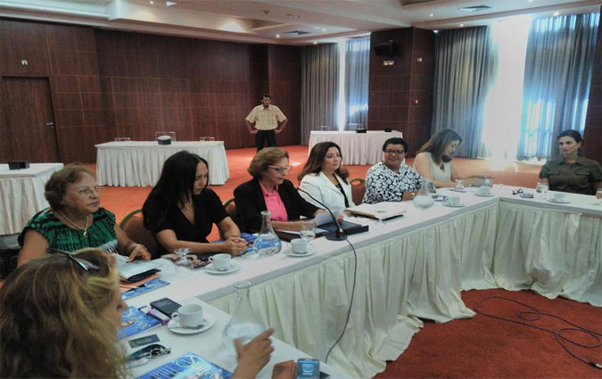 Table ronde de la CNFCE autour de la valorisation des comptences fminines par les femmes des mdias 