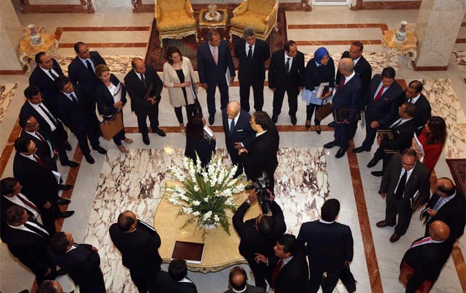 Bji Cad Essebsi prside le premier conseil des ministres du gouvernement Chahed

