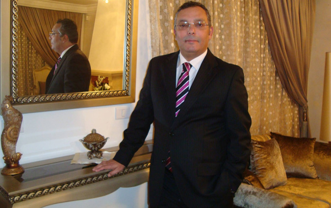 Hatem Lamari dnonce la dictature d'Abir Moussi et s'attache  son poste 