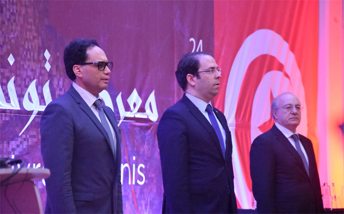 Youssef Chahed double les achats du ministre de la Culture en livres tunisiens

