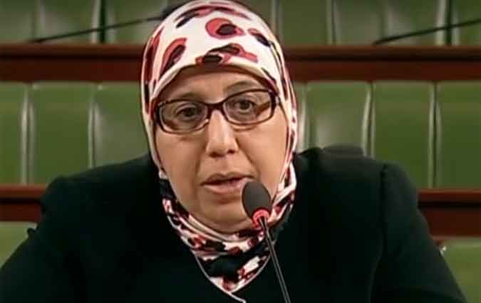 Yamina Zoghlami intervient en faveur dun jeune interdit de quitter le territoire
