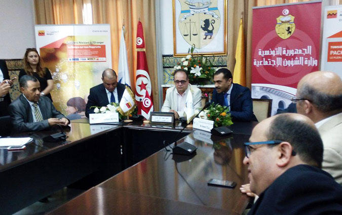 Les Tunisiens rsidents  l'tranger sujet d'une convention entre l'OTE et Attijari Bank