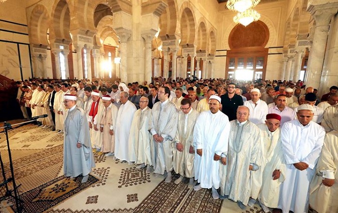 Bji Cad Essebsi effectue la prire de l'Ad   la Mosque Malek Ibn Anas