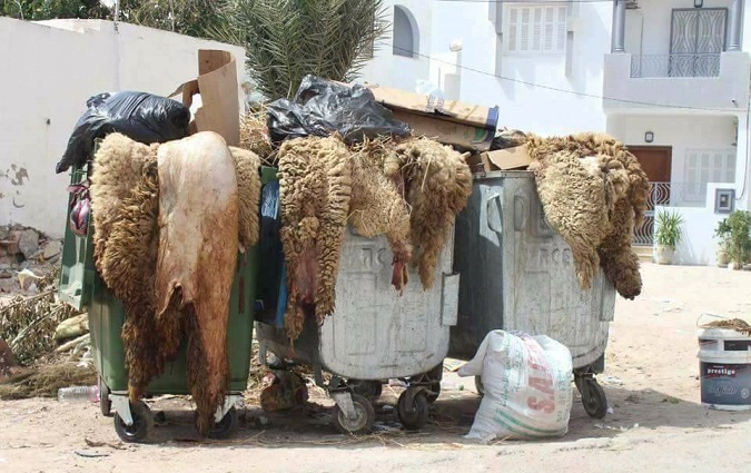 A Ghannouch, on place les ordures de lAd devant les coles !


