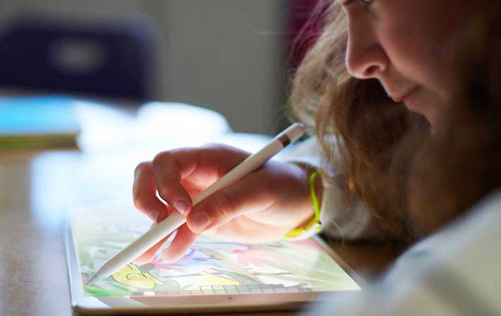 Apple prsente son nouvel iPad 9,7 pouces compatible avec lApple Pencil