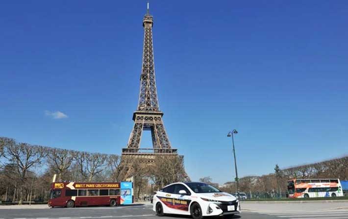 Paris rallie  Dakar avec une Prius Hybride Rechargeable