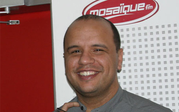 Un invité refuse d'être interviewé par Naoufel Ouertani qui le prie de quitter le plateau (vidéo)