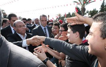 Tunisie – Moncef Marzouki rend hommage à Habib Bourguiba