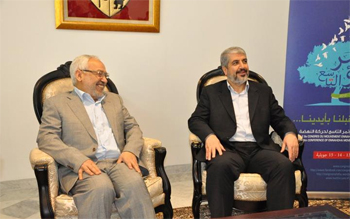 Rached Ghannouchi reçoit ses invités au salon d'honneur de l'aéroport (vidéo)