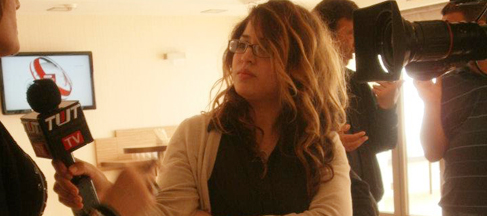 Tunisie - Hiba Missaoui, journaliste pour TWT, agressée par la police à l'Avenue Habib Bourguiba