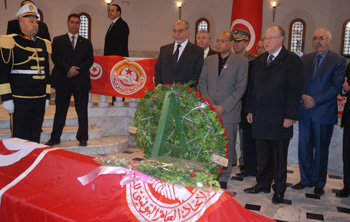 Les 3 présidents commémorent l'anniversaire du décès de Farhat Hached, sans la famille ni l'UGTT