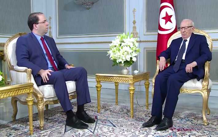 Le regard vasif de Bji Cad Essebsi face  Youssef Chahed