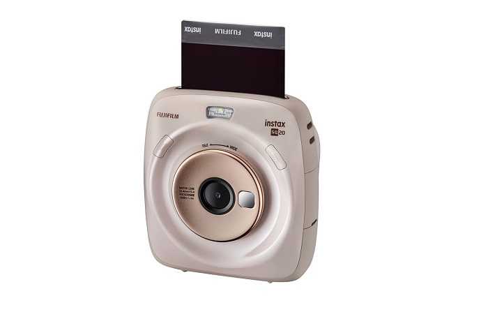 Instax Square SQ20, le nouvel appareil photo instantane hybride de Fujifilm

