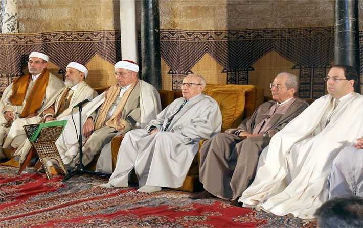 Bji Cad Essebsi clbre la fte du Mouled  la mosque Zitouna