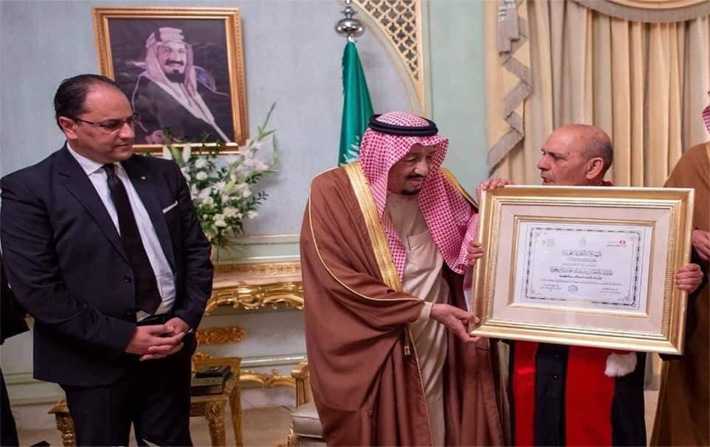 Aprs les cls de Tunis, le roi Salmane reoit un doctorat honoris causa