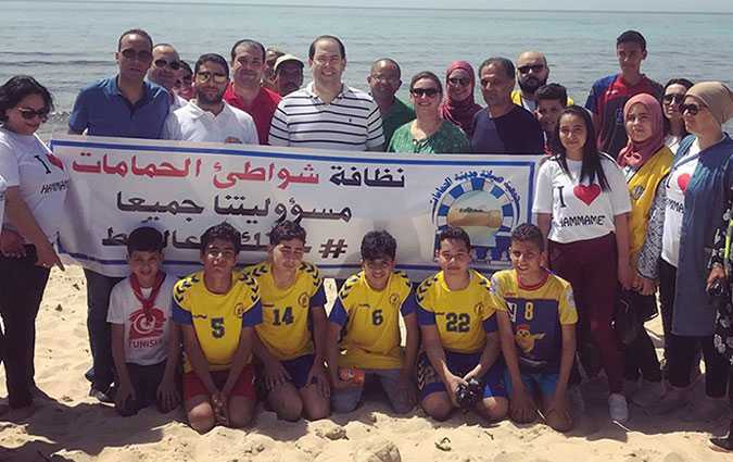 Youssef Chahed participe  une campagne de sensibilisation pour la propret des plages 