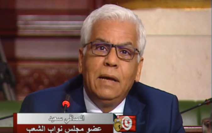 Safi Sad poursuit sa fixation sur les Tunisiens binationaux !