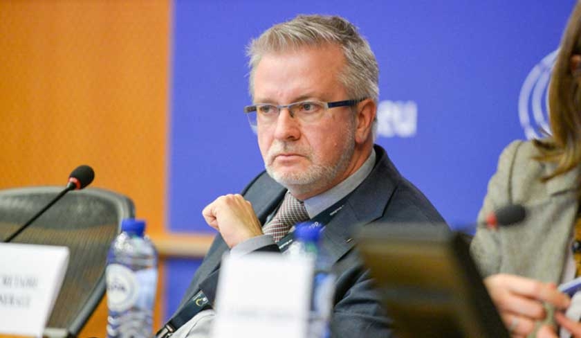 Face  l'annonce de la prsidence de la Rpublique, Michael Gahler appelle la Commission europenne  intervenir
