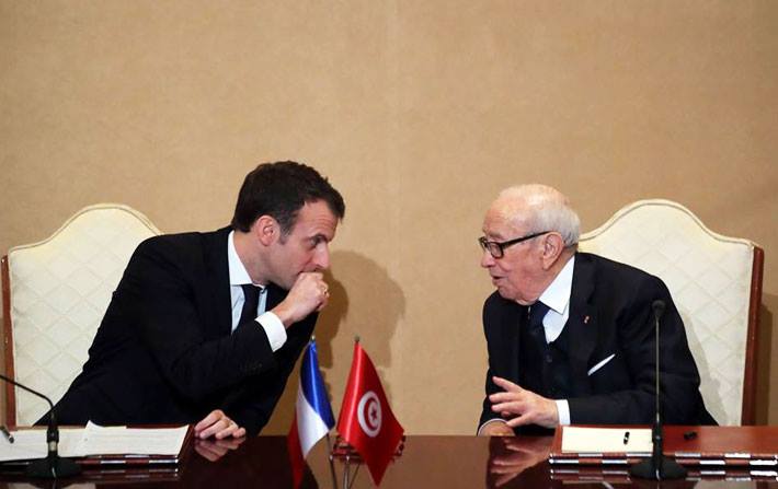 Emmanuel Macron se veut sauveur de la Tunisie