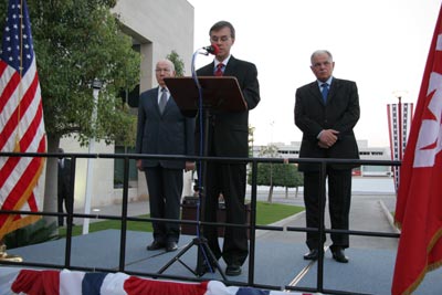 Plusieurs ministres et hommes dâEUR(TM)affaires à la réception de lâEUR(TM)ambassade américaine à Tunis