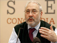 Le Prix Nobel dâEUR(TM)économie, Joseph Stiglitz, anime une conférence en Tunisie