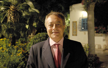 Pierre Ménat parle de lâEUR(TM)audiovisuel, du Centre culturel et du statut avancé de la Tunisie