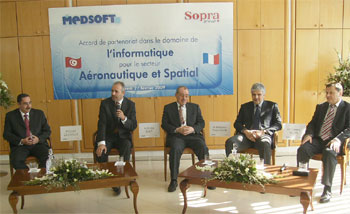 Mondher Ben Ayed et Slim Zarrouk à la conquête du âEUR¦ spatial