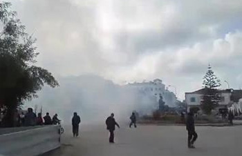 Tunis - Affrontements entre salafistes et forces de l'ordre à Sijoumi