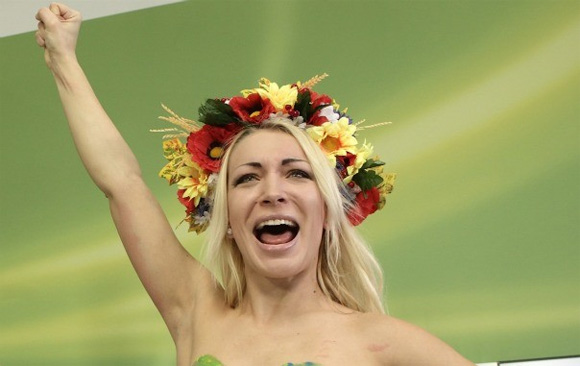 Inna Shevchenko promet d'autres actions Femen en Tunisie 