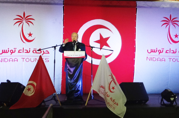 Béji Caïd Essebsi appelle de Paris à un gouvernement d'Union nationale