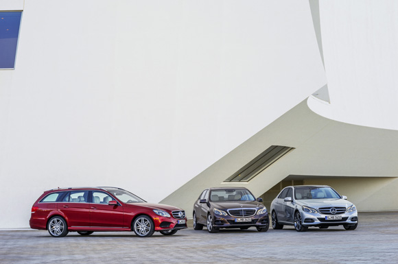 Nouvelles Mercedes-Benz Classe E : élégance et sportivité jusqu'au bout des roues (vidéo)