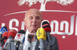 Néjib Chebbi: Ali Laârayedh fait encourir à la Tunisie de gros risques