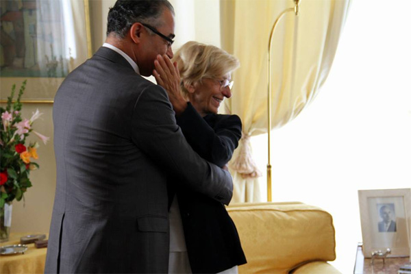 Photo du jour : Emma Bonino sous le charme de Mohsen Marzouk
